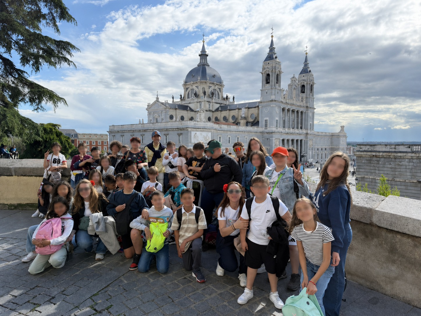 Grupo de alumnos de viaje de estudios con Bernini Viajes